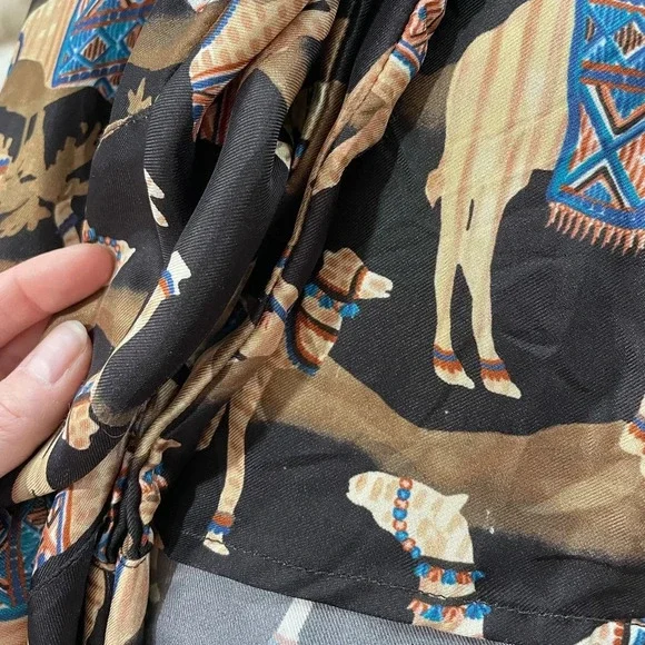 J. McLaughlin Darcey Silk Blend Button Front Blouse - Camel Print - Small - NWOT - Picture 13 of 13